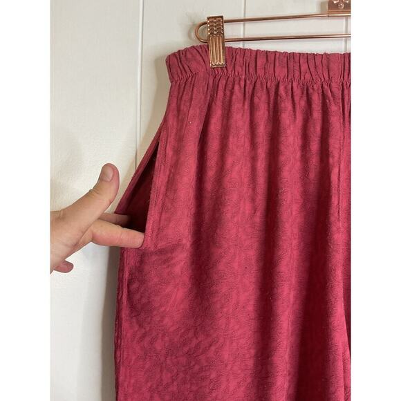 CP Shades 100% Rayon Embroidered Rasberry Color Ankle Pants Size Large - Picture 4 of 8